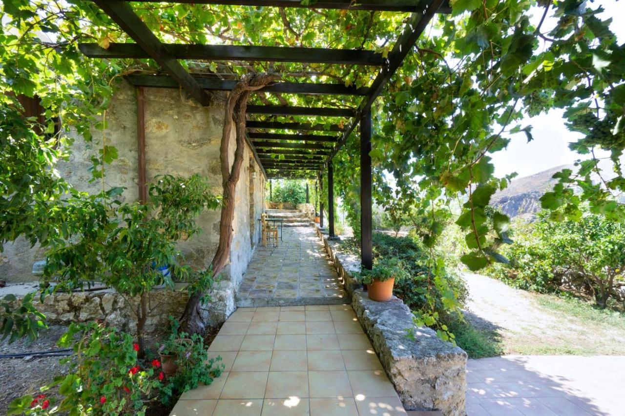 Villa Talos Palaiochora Exterior foto